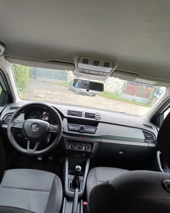 Skoda Fabia cena 19900 przebieg: 252000, rok produkcji 2015 z Gorlice małe 67